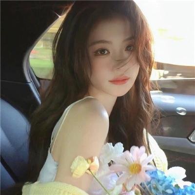 游艇藏春