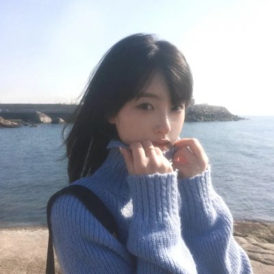 女跳水队员